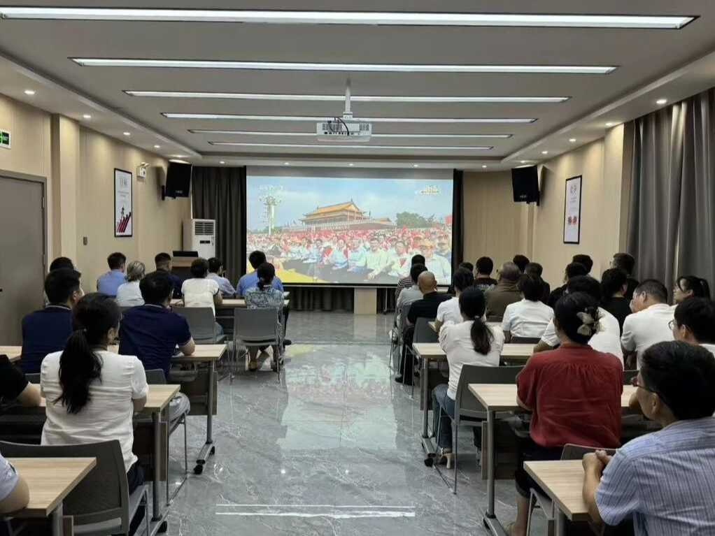 銘記歷史，開創(chuàng)未來——新余銀龍水務設備有限公司組織員工觀
